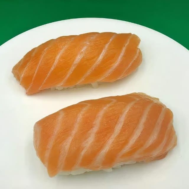 Salmon (2pcs).