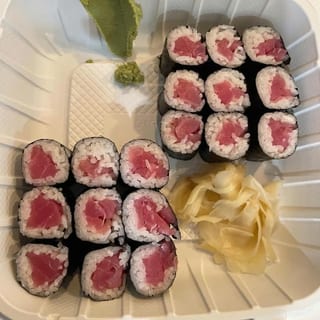 Tuna Roll (18pc)